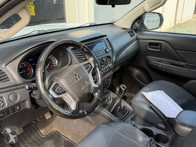 Furgoneta Mitsubishi