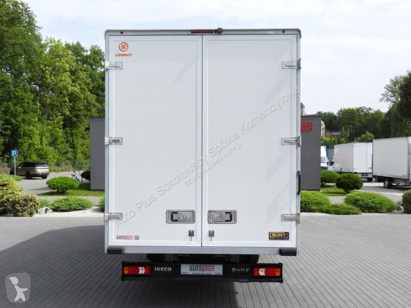 Лекотоварен автомобил Iveco 35C16 DAILY