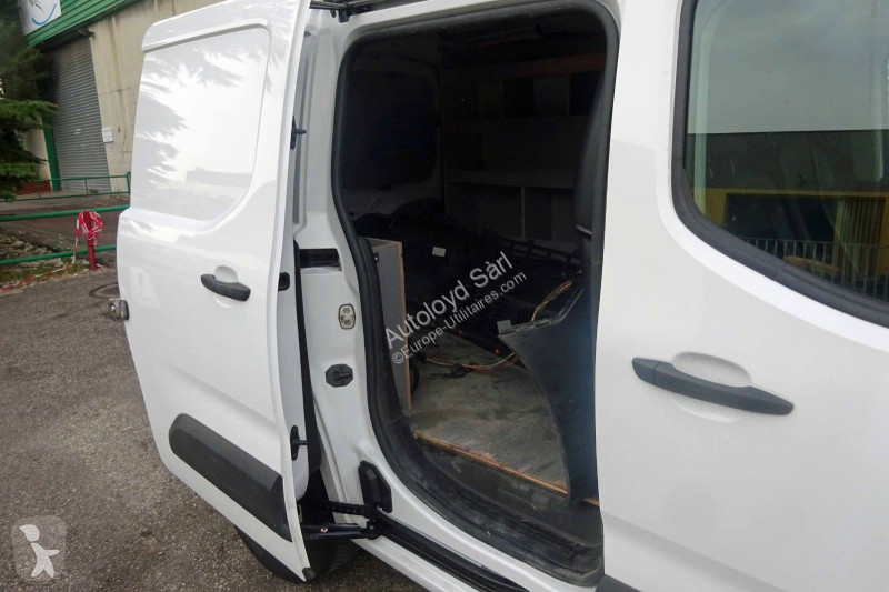 Véhicule utilitaire Peugeot PARTNER 1,5 HDI 120