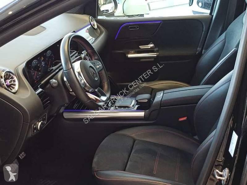 Комерційні автомобілі Mercedes 200