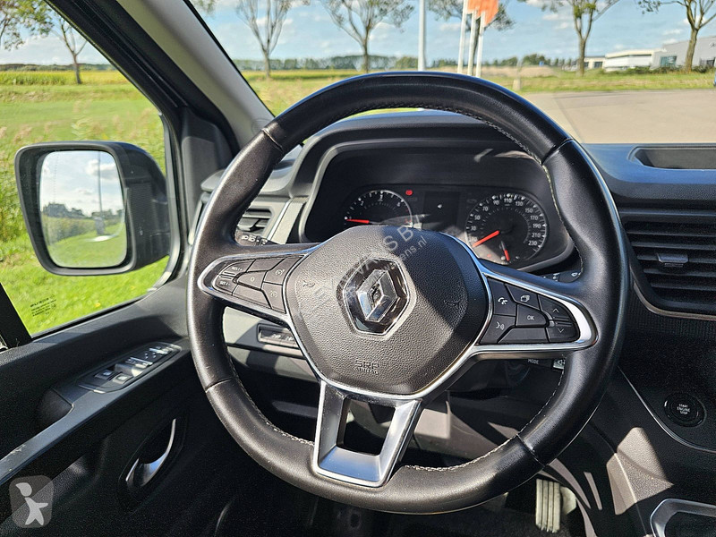 Лекотоварен автомобил Renault 2.0 DCI L2...