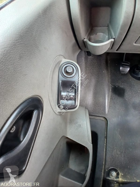 Комерційні автомобілі Renault MASTER