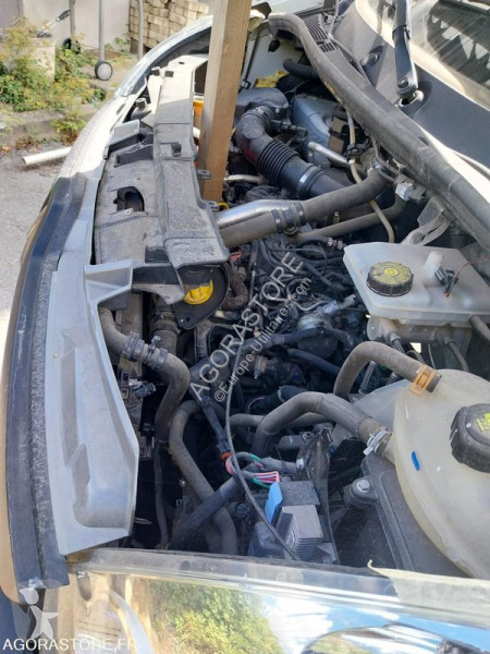 Комерційні автомобілі Renault MASTER