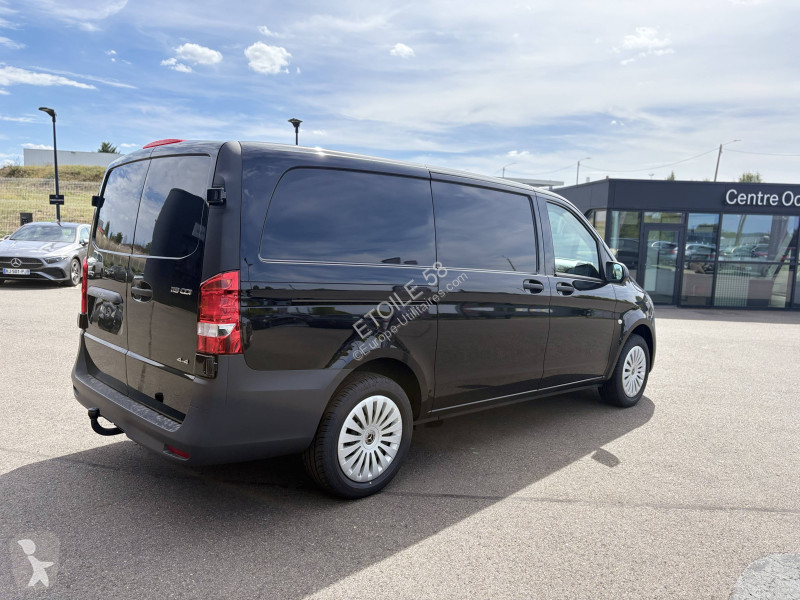 Комерційні автомобілі Mercedes VITO FOURGON 119...
