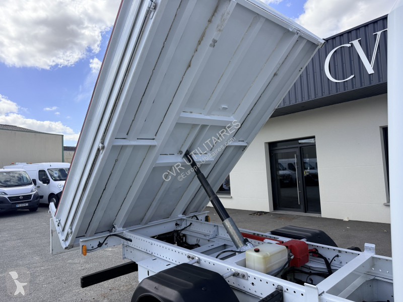 Лекотоварен автомобил Renault MASTER III BENNE...