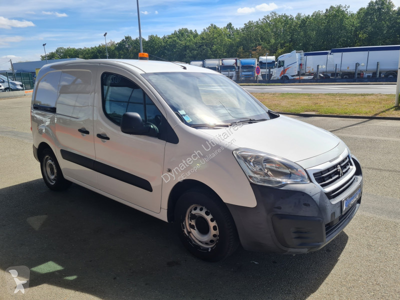 Лекотоварен автомобил Peugeot PARTNER STANDARD...