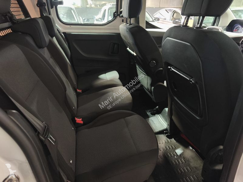 Véhicule utilitaire Peugeot PARTNER