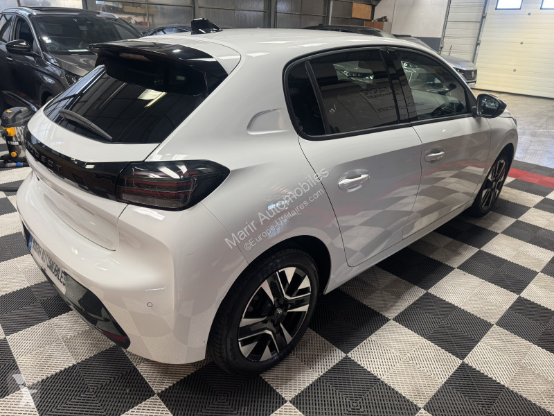 Коммерческий автомобиль Peugeot 208
