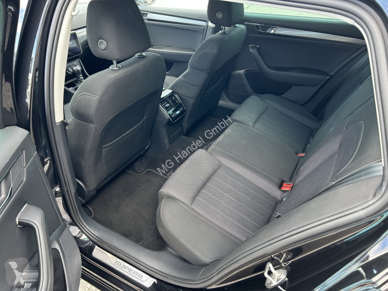 Комерційні автомобілі Skoda Superb 4x4...