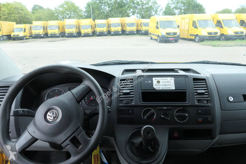 Лекотоварен автомобил Volkswagen T5 Transporter...