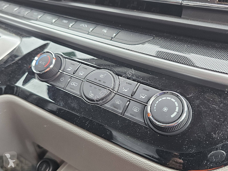 Лекотоварен автомобил Maxus 9 LED camera carplay e