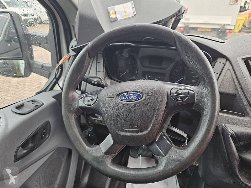 Furgoneta Ford