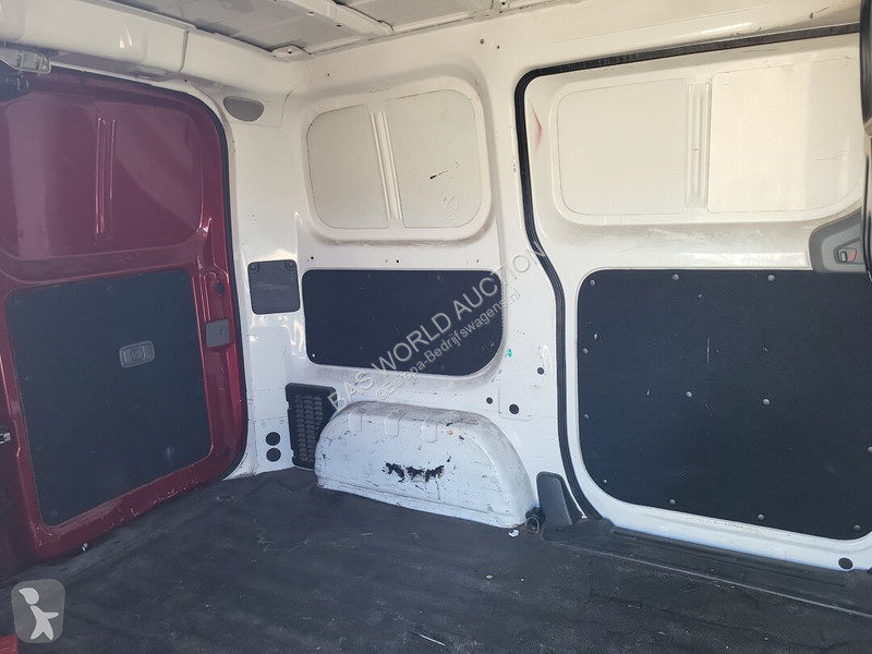Furgoneta Nissan 86pk