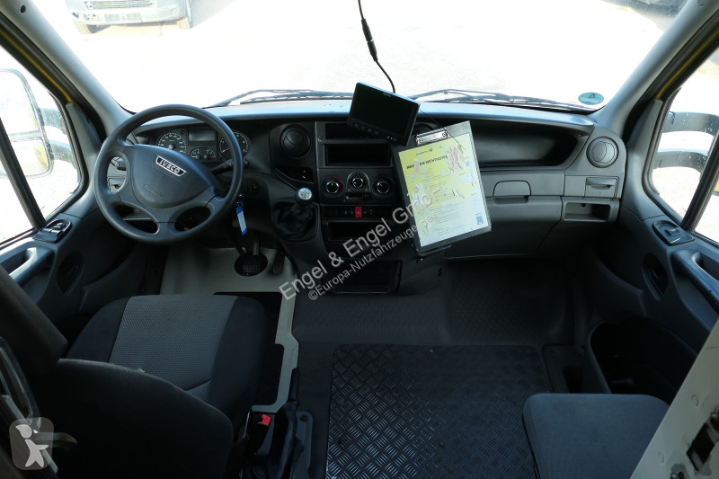 Коммерческий автомобиль Iveco Daily 35 S11 C30C...