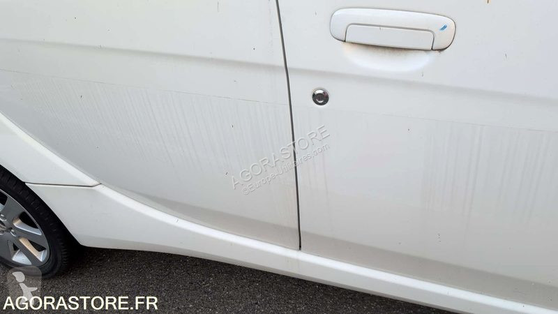 Лекотоварен автомобил Peugeot ION