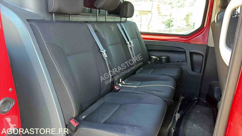 Лекотоварен автомобил Renault TRAFIC