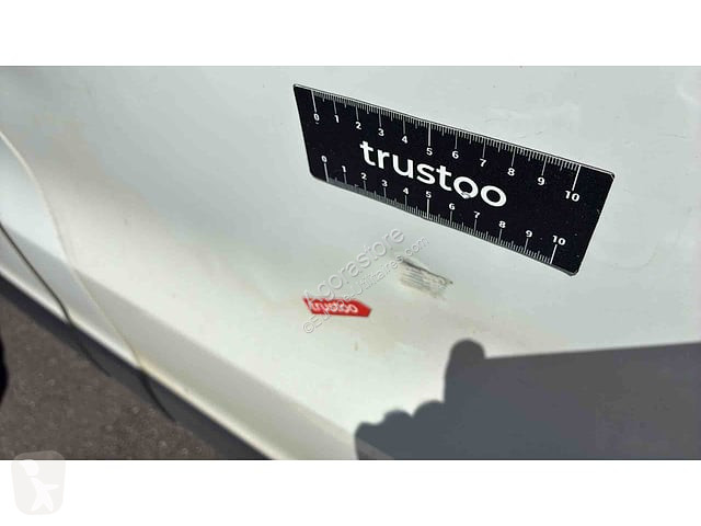 Лекотоварен автомобил Renault TRAFIC