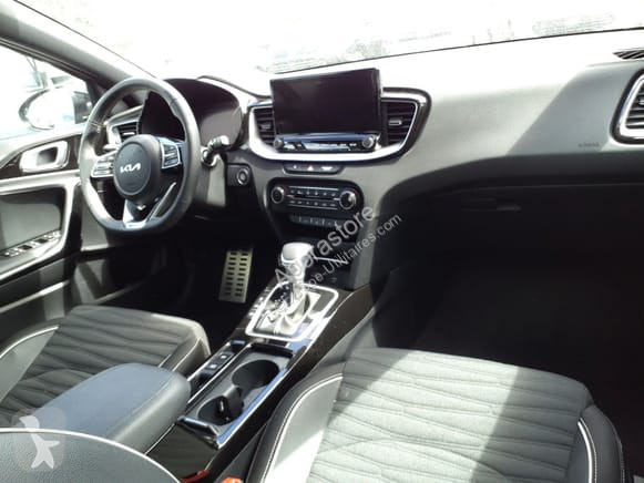 Лекотоварен автомобил KIA Ceed