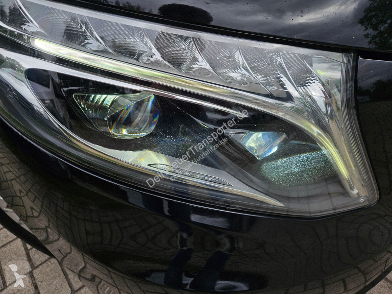 Лекотоварен автомобил Mercedes 119 CDI MIXTO...