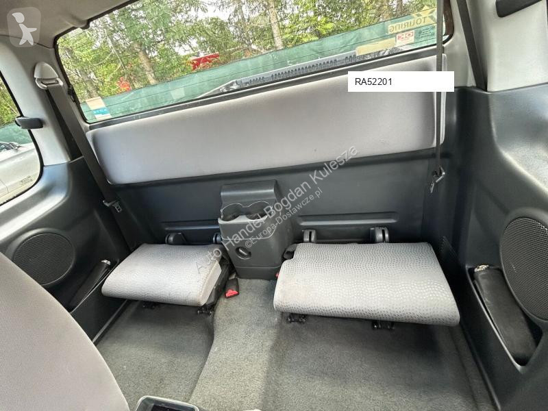 Лекотоварен автомобил Isuzu D-Max
