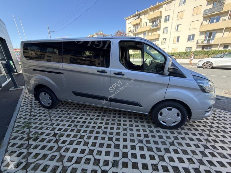 Лекотоварен автомобил Ford 2T Kombi T330 L2H2...