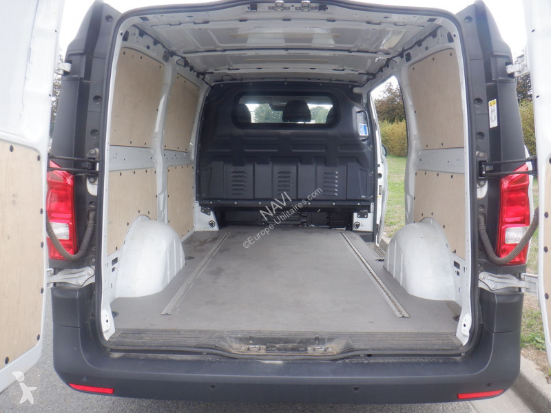 Лекотоварен автомобил Mercedes VITO FG...