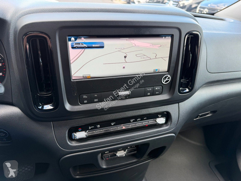 Лекотоварен автомобил Mercedes Vito  9G Tourer...