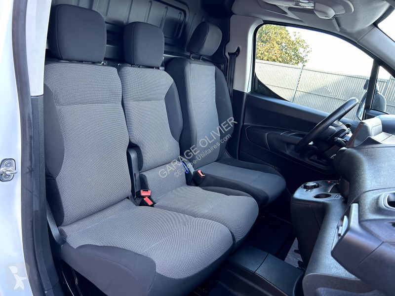 Лекотоварен автомобил Citroën XL 950KG 1.5...