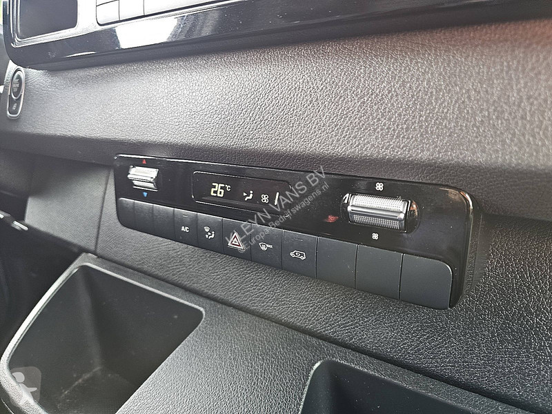 Bedrijfswagen Mercedes 317 L2H2 LED Mbux10