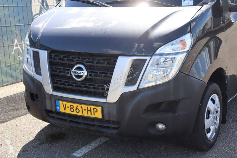 Furgoneta Nissan