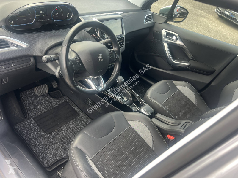Užitkové vozidlo Peugeot 1.2 110ch Allure...