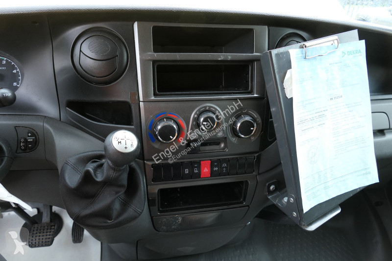 Коммерческий автомобиль Iveco Daily 35 S11 C30C...