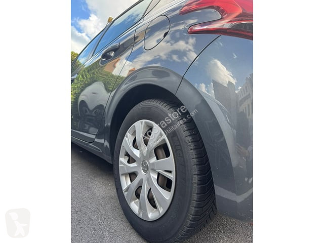 Furgoneta Peugeot 208