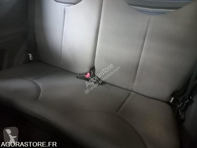 Коммерческий автомобиль