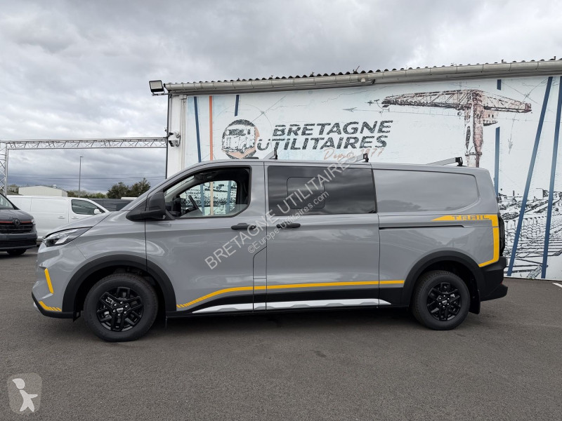 Коммерческий автомобиль Ford TRANSIT CUSTOM FG...