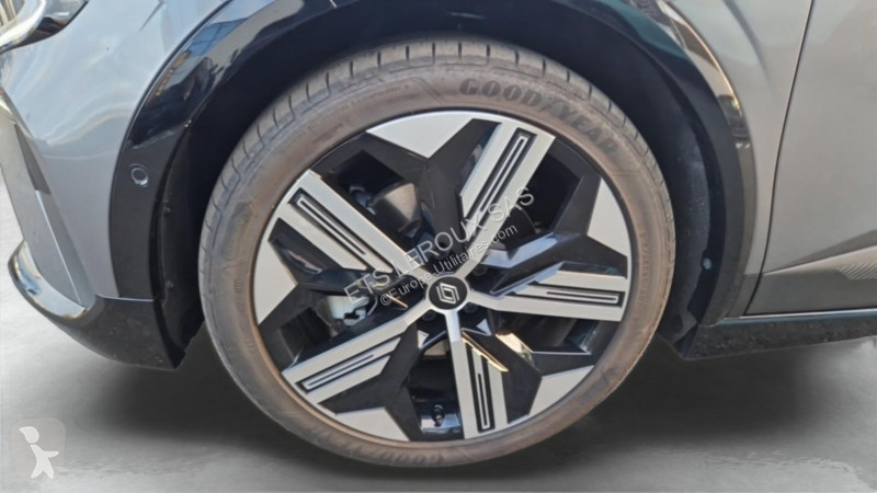 Veículo utilitário Renault MEGANE E-TECH