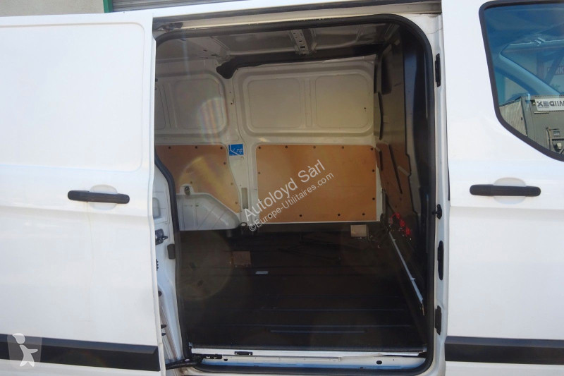 Véhicule utilitaire Ford 2,0 DPF 130