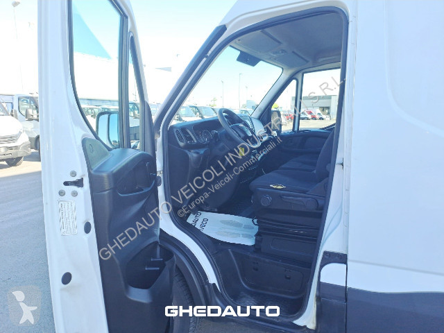 Haszongépjármű Iveco 35S16
