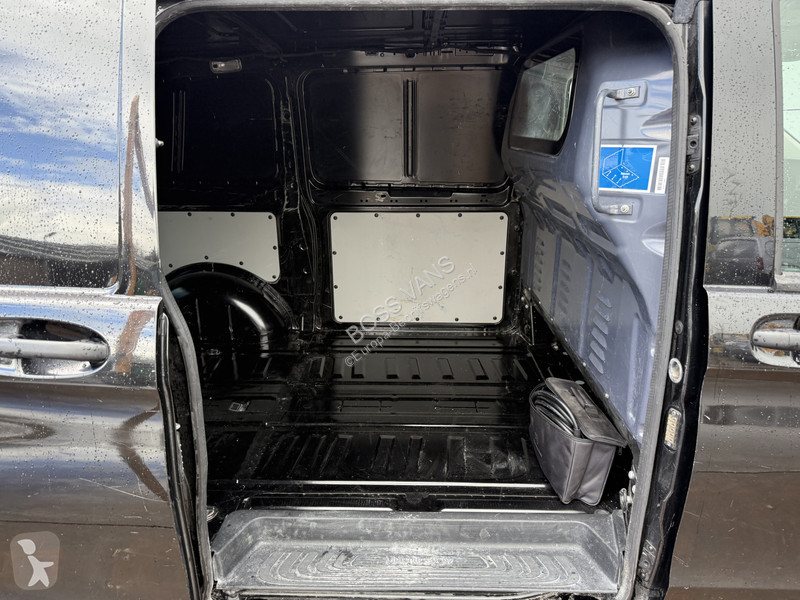Furgoneta Mercedes 66kWh 120PK L2 280km WLTP...