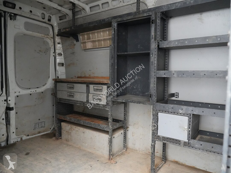 Furgoneta Iveco 35C14
