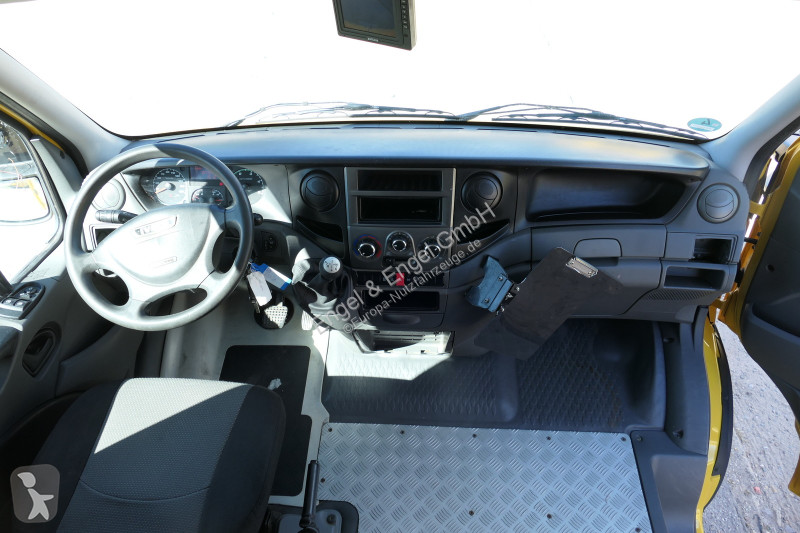 Haszongépjármű Iveco Daily 35 S11 C30C...