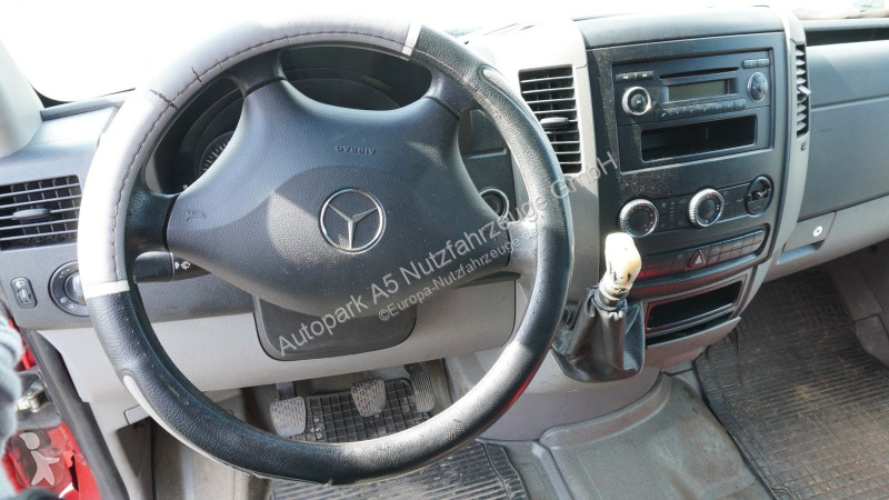 Haszongépjármű Mercedes 215 CDI