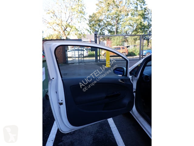 Veículo utilitário Opel