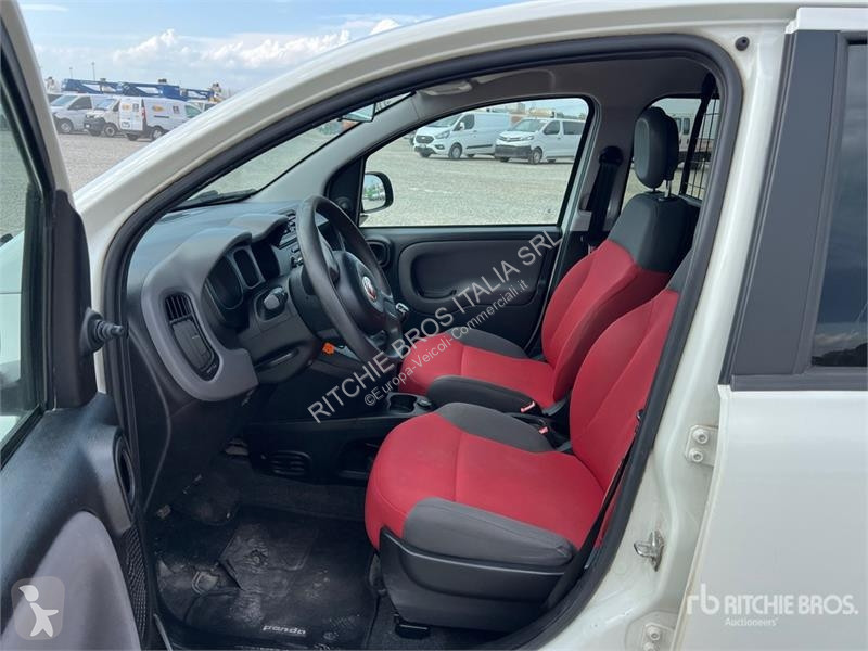 Veículo utilitário Fiat Cargo Van