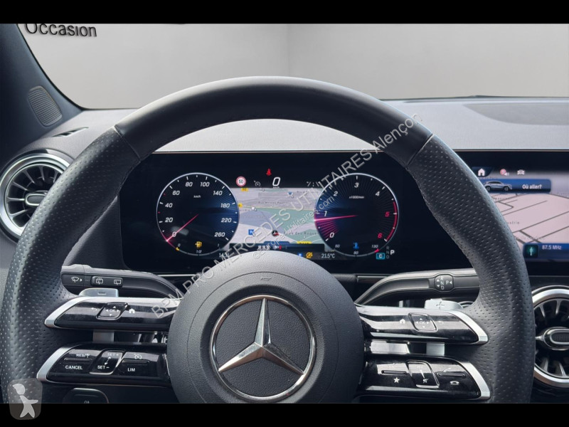 Veículo utilitário Mercedes GLA 200 d 150ch AMG...