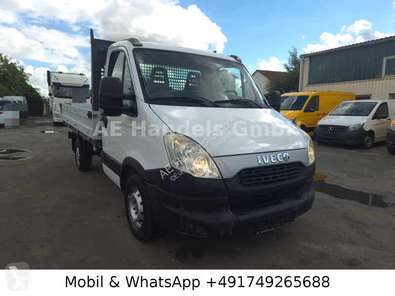 Véhicule utilitaire Iveco 35S13