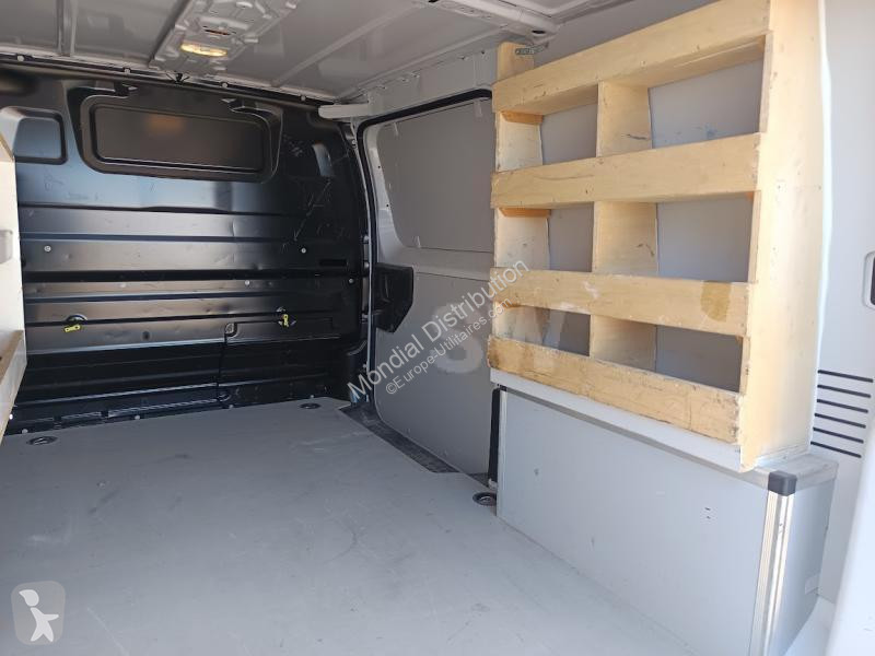 Furgoneta Peugeot standard hdi 145 asphalt