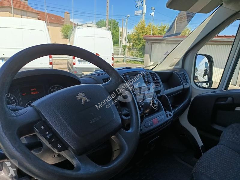Veículo utilitário Peugeot