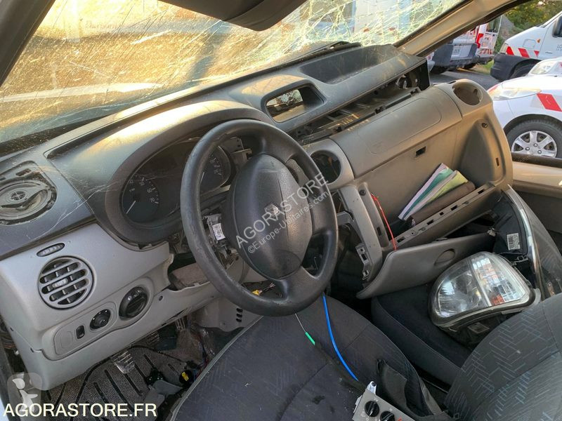 Véhicule utilitaire Renault KANGOO