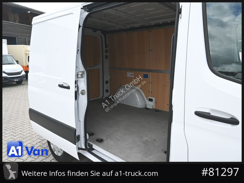 Véhicule utilitaire Mercedes Sprinter 215 CDI...